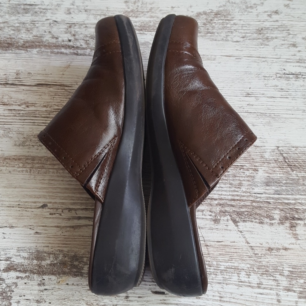 ⚂Studio Works Comfort Rich Brown Clogs